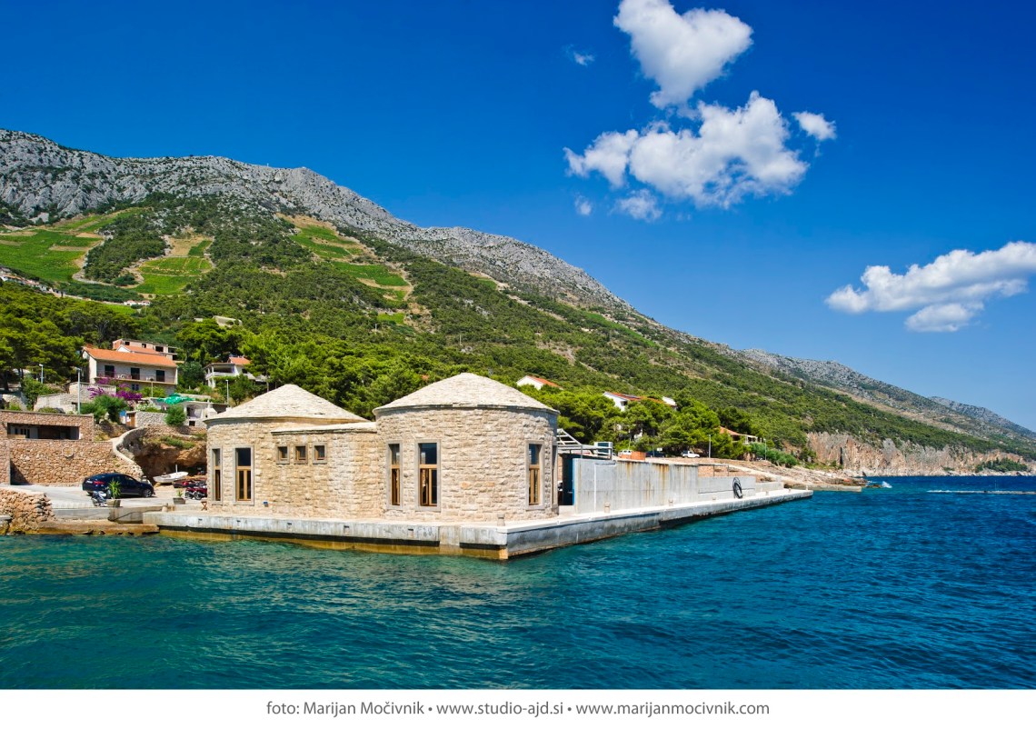 Marina, Sveta Nedelja 5803